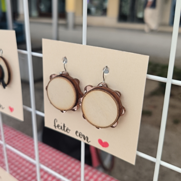 Pendientes pandereta
